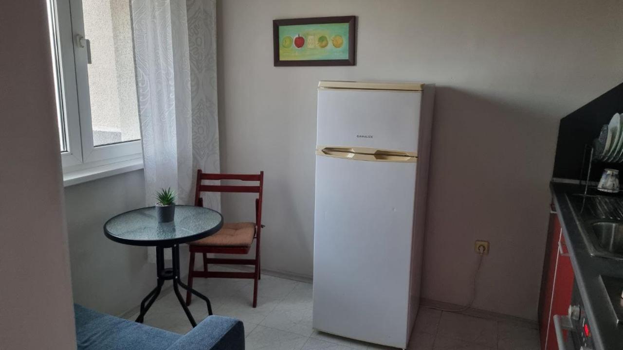 Apartment Violet Varna Esterno foto